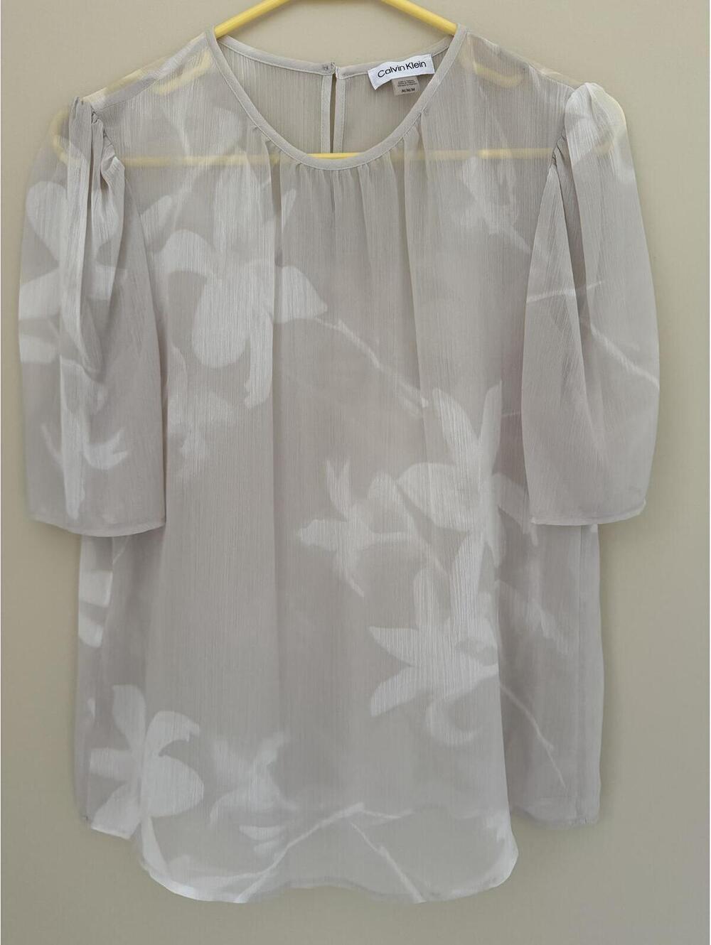 Calvin Klein M/L Sheer Blouse Cream & White